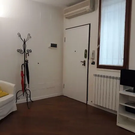 Suite Del Borgo - Affittacamere - Guest House Bologna Exterior photo