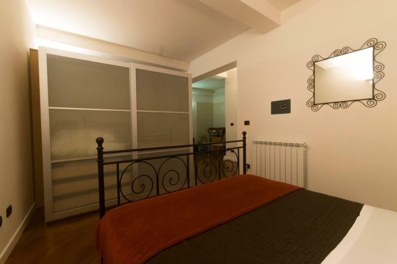 Couette-café Del Borgo - - *