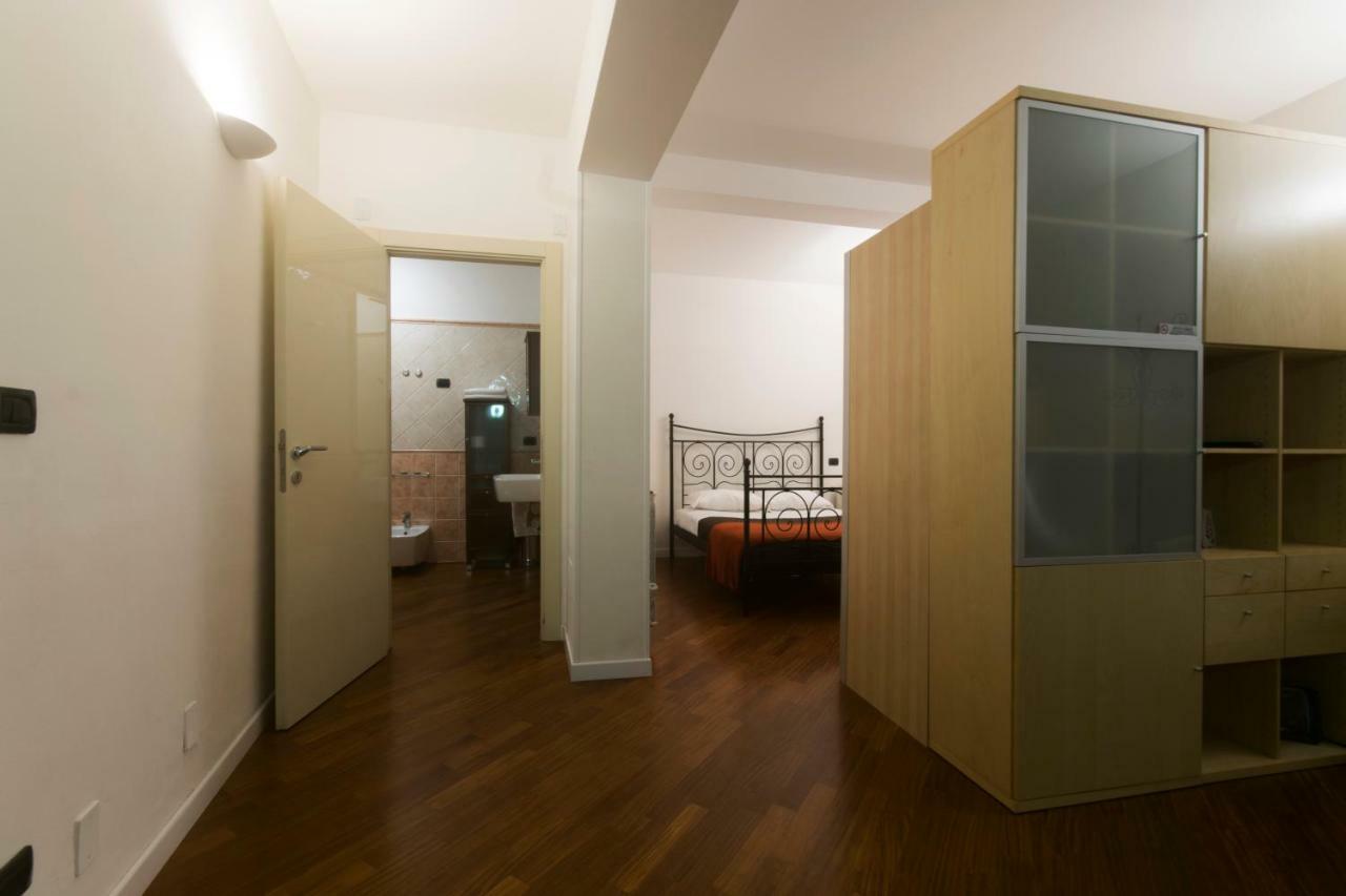 Couette-café Del Borgo - - *