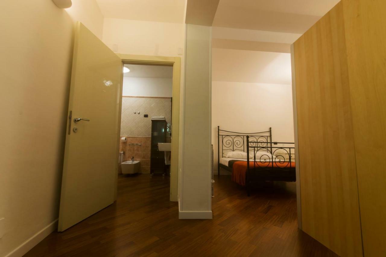 Couette-café Del Borgo - - Bologne