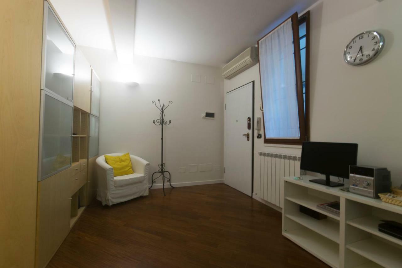 Del Borgo - - * Bologne